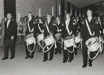 0707-52 Burgemeester de Vries, installatie; muziekvereniging Excelsior. Links dirigent de heer G.H. Nijman